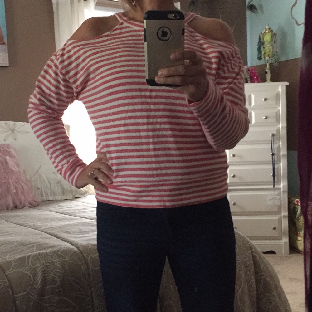 BCBGMaxAria Eznei cold shoulder red stripe top